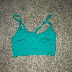 Under Armour Sports Bra !!